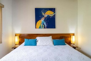 2 slaapkamers, een strijkplank/strijkijzer, reisbedje, gratis wifi