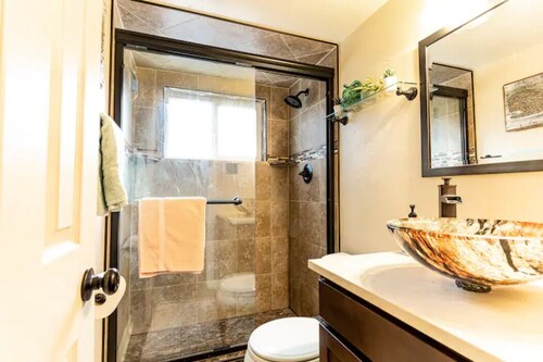Near Olde Town Arvada - Golden - Red Rocks - Pet Friendly