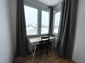 Interior - University, Hospital Close (Thunder Bay)