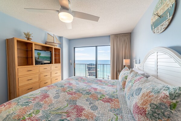 1 bedroom, iron/ironing board, WiFi, bed sheets - Enjoy Paradise Pass Commodore 1309! New Listing! 1 BD/2 BTH-Top Floor! (Panama City Beach)
