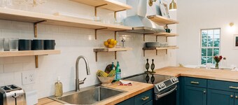 Beautiful 3-Bed 2.5 bath in downtown Freeport