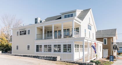 Beautiful 3-Bed 2.5 bath in downtown Freeport