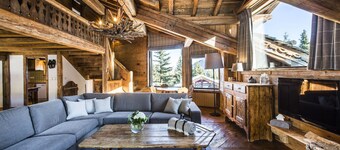 Charming Chalet | 5 Bedrooms | Chalet Axel | Open Fire & Champagne on Arrival |.