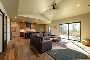 Smart TV - Modern family home with game room, at the Runnning Y Resort. (Klamath Falls)
