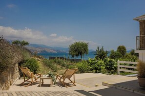 Seafront Villa | Terrace/patio - Apollonides Seafront Villa 2 “Melete” (Kefalonia)