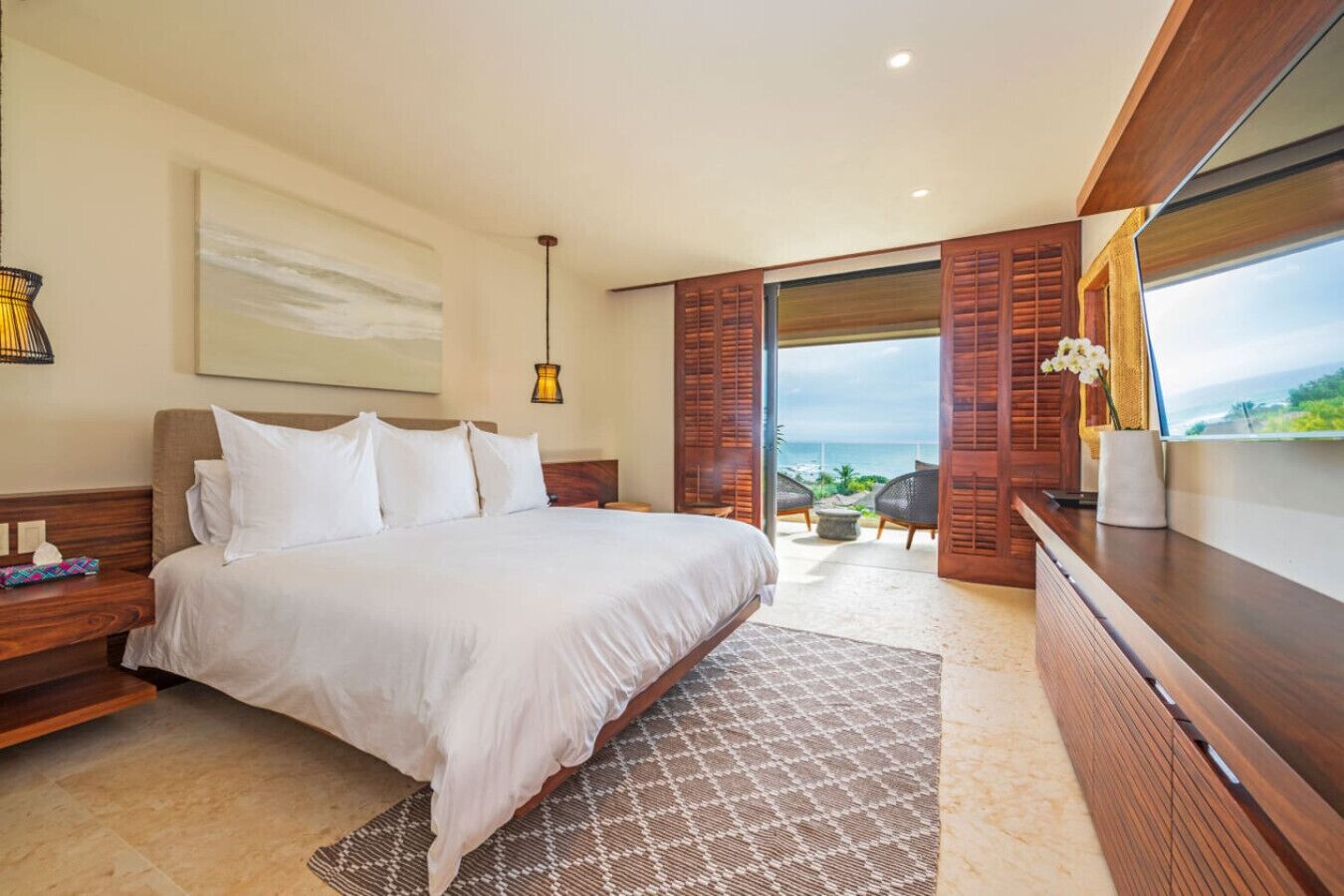 4 bedrooms, iron/ironing board, travel cot, WiFi