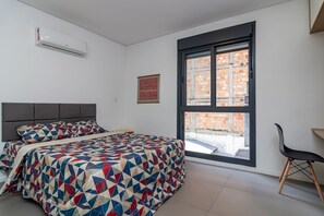 Studio | Työpöytä, kannettavalle tietokoneelle sopiva työtila, ilmainen Wi-Fi