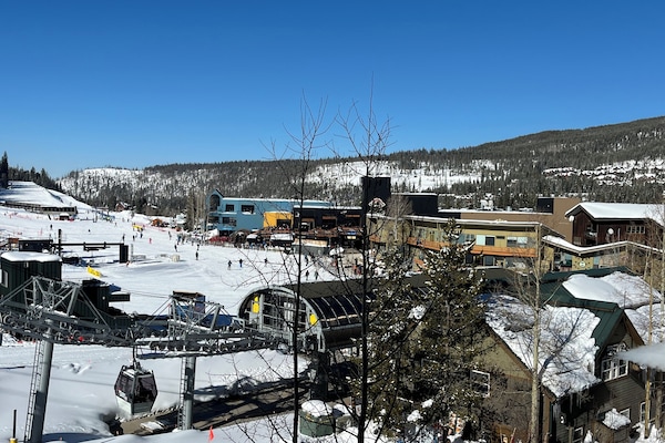 Incredible views of the base with the easiest access!