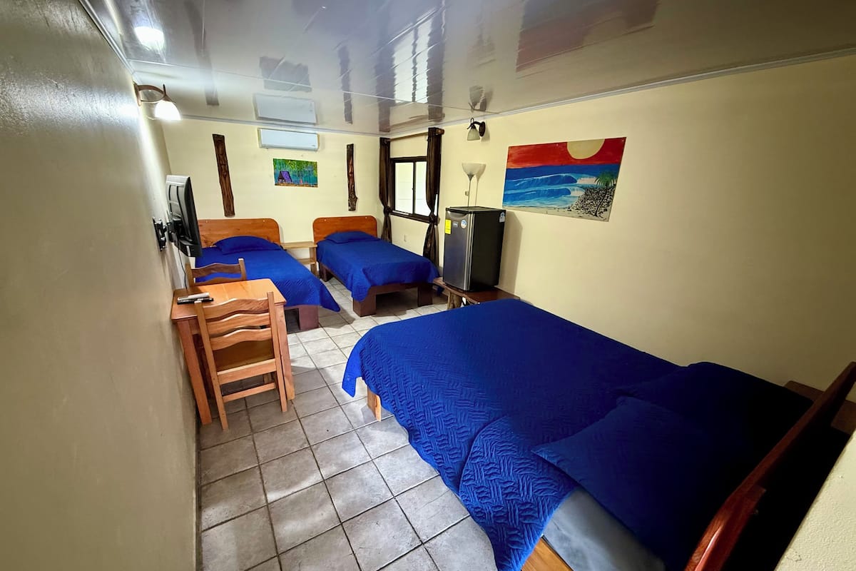 Standard Room, Multiple Beds