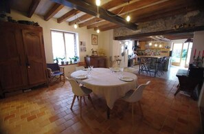 Dining - Charming villa in the vineyards, 10 minutes from Saumur (Souzay-Champigny)