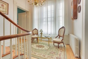 Interior - Historic West Virginia Home Built in 1854! (Moorefield)