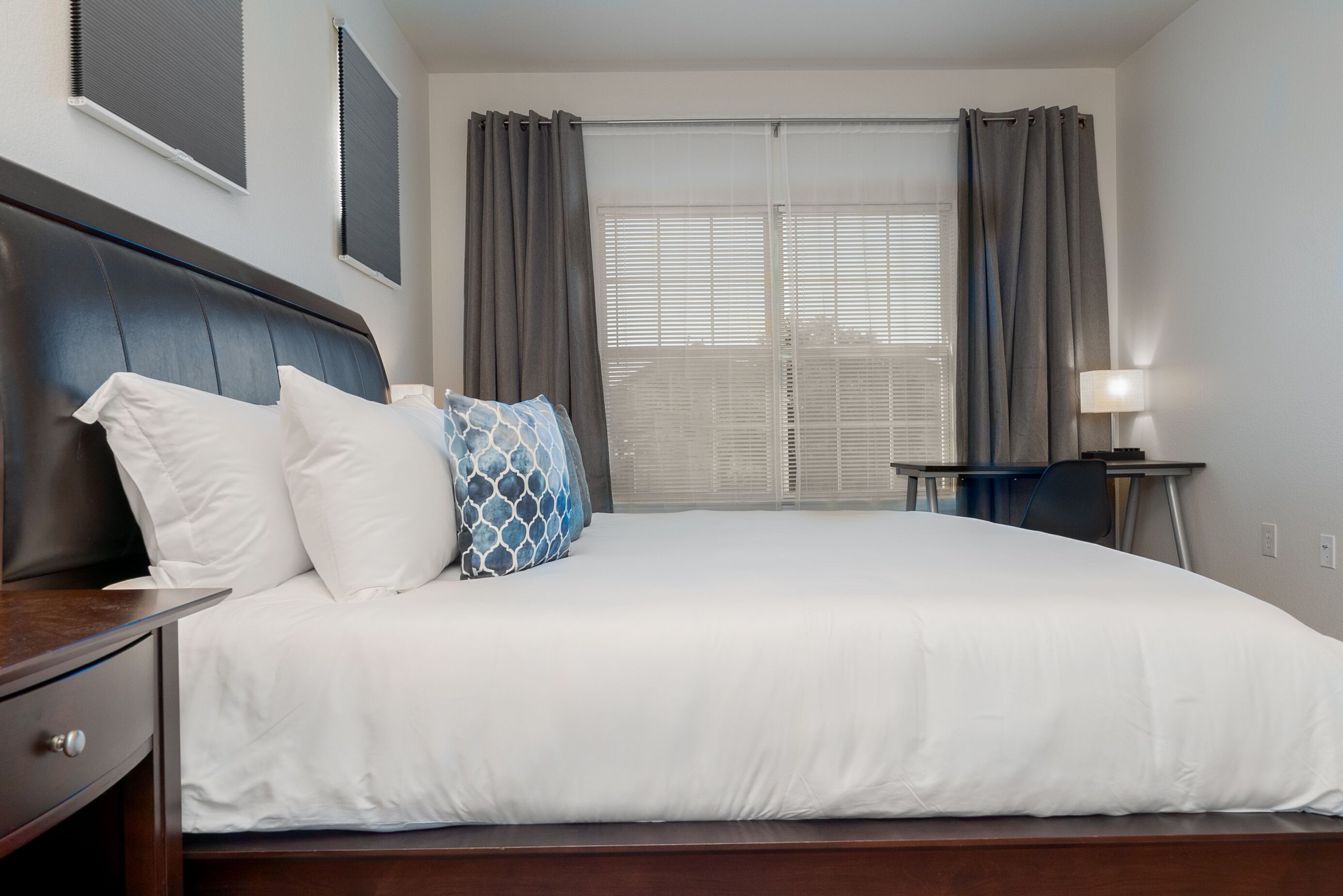 3 slaapkamers, een bureau, een strijkplank/strijkijzer, gratis wifi