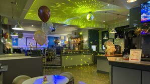 Bar (on property) - The new brighton hotel (Wallasey)