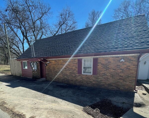 Unclassified image, 1 of 24, button