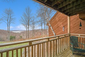 Property grounds - Stunning Lake Bellaire Views! 2 Bedroom Condo in Summit Village (Bellaire)