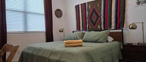 1 bedroom, in-room safe, desk, iron/ironing board