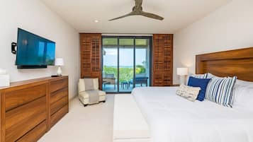 3 bedrooms, desk, iron/ironing board, travel cot