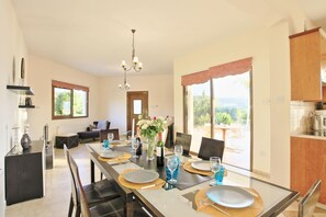 House | 4 bedrooms - Villa Skouli in Skoulli (Steni)