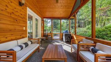 House, 3 Bedrooms | Property grounds