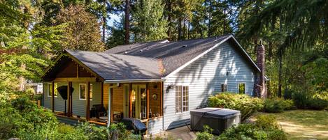 House, 3 Bedrooms | Exterior