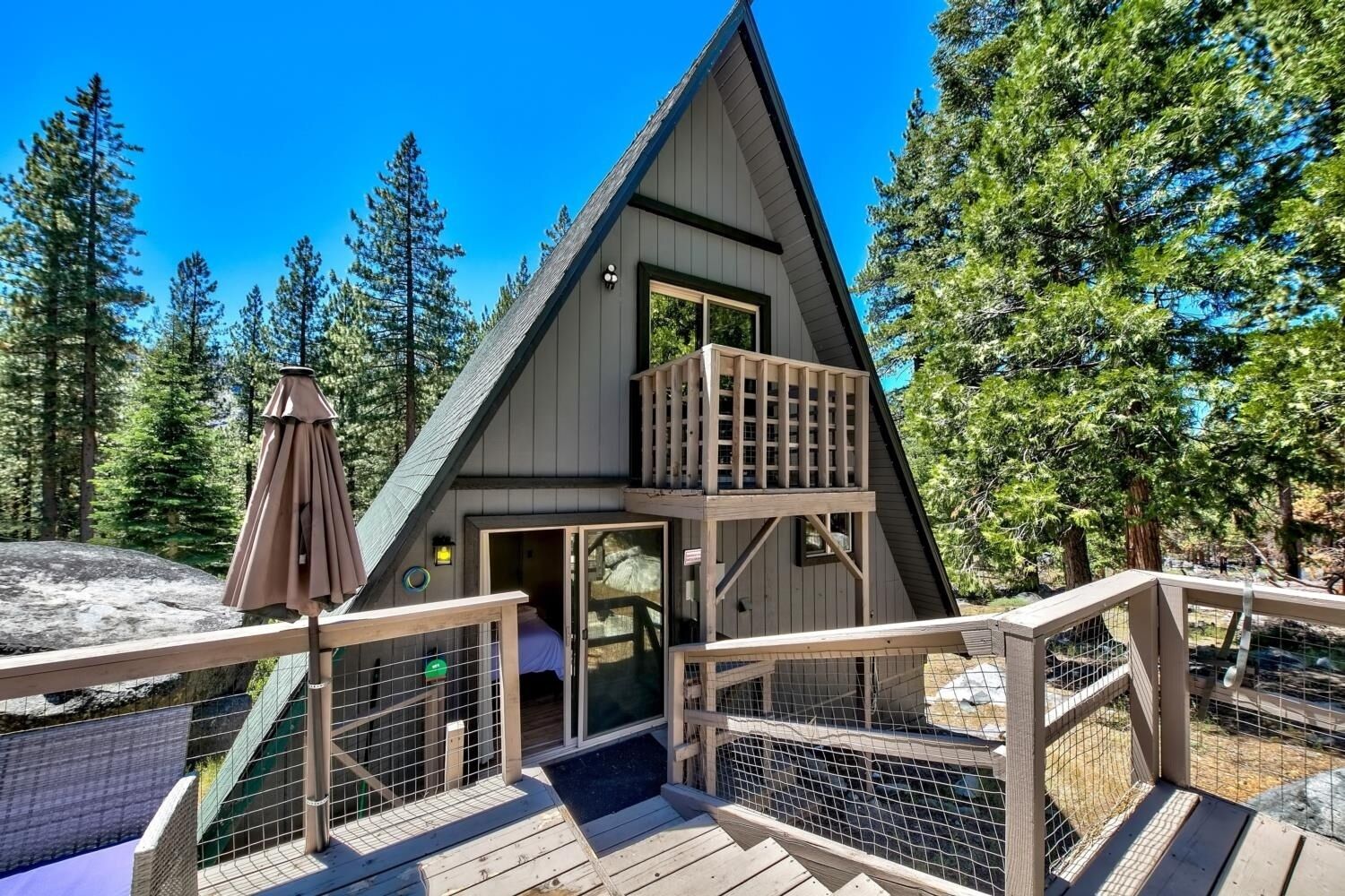 House, 2 Bedrooms | Exterior