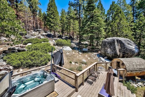 3001r Reindeer A Frame Cabin 2 Bedroom Cabin by RedAwning