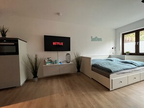 1 quarto, Wi-Fi de cortesia, roupa de cama