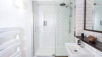 Shower, hair dryer, shampoo