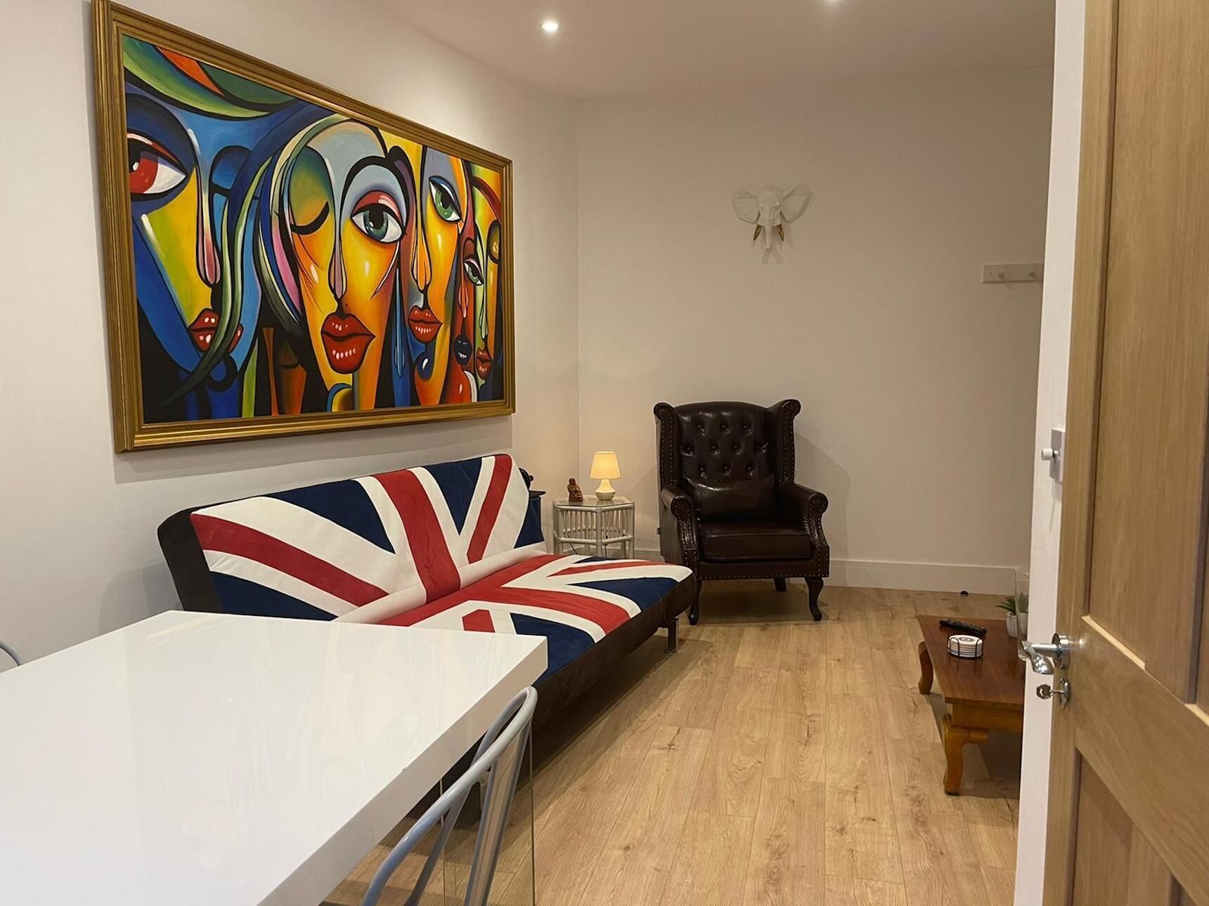 スマートテレビ 、書庫、プリンター