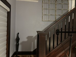 Interior - Papa's Place Urban Cottage Retreat (Detroit)