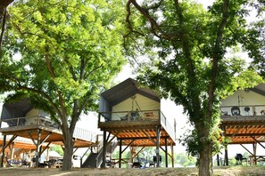 Balcony - 10 Son's Rio Cibolo - Birdhouse Cabin (Marion)
