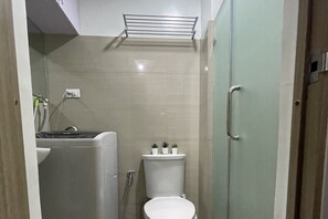 Ducha, bidé y toallas