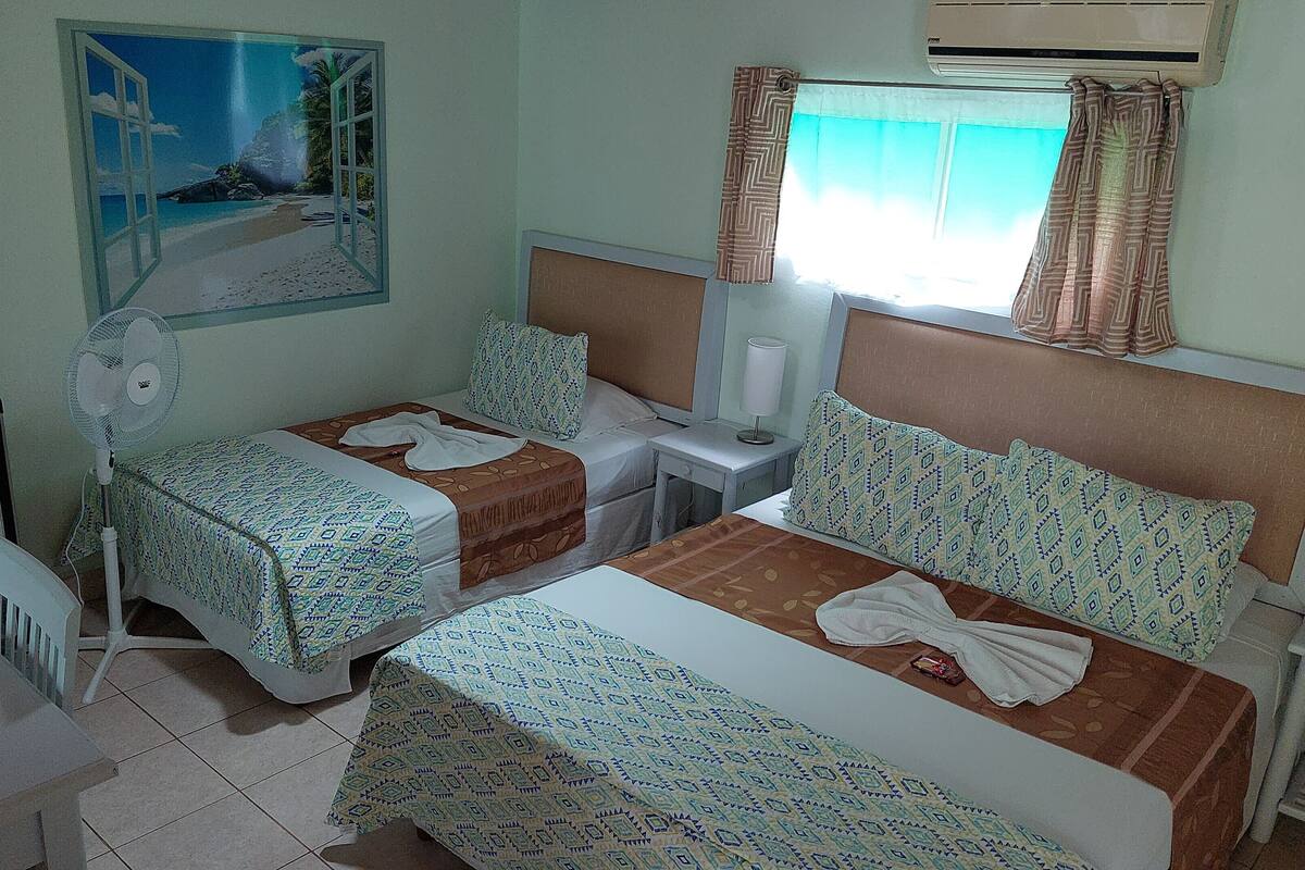 Basic Room | Individually decorated, individually furnished, desk, free WiFi