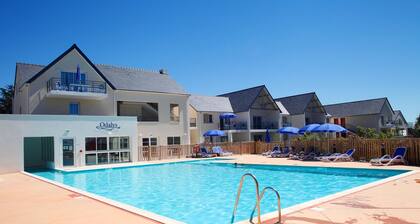 Piscine Extérieure Chauffée | Appart accueillant