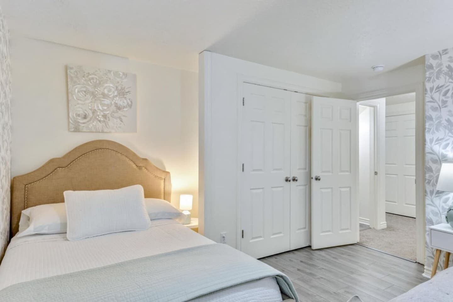 3 chambres, fer et planche à repasser, lit parapluie, Wi-Fi gratuit