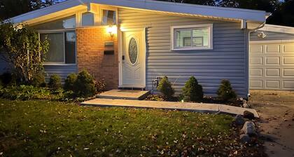 Entire Beautiful Wheeling Home!!!