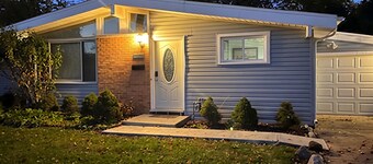 Entire Beautiful Wheeling Home!!!
