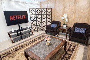 Lobby - Entire Beautiful Wheeling Home!!! (Wheeling)