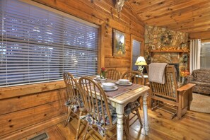 تناول الطعام