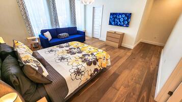 5 dormitoris, planxa i posts de planxar, wifi i roba de llit