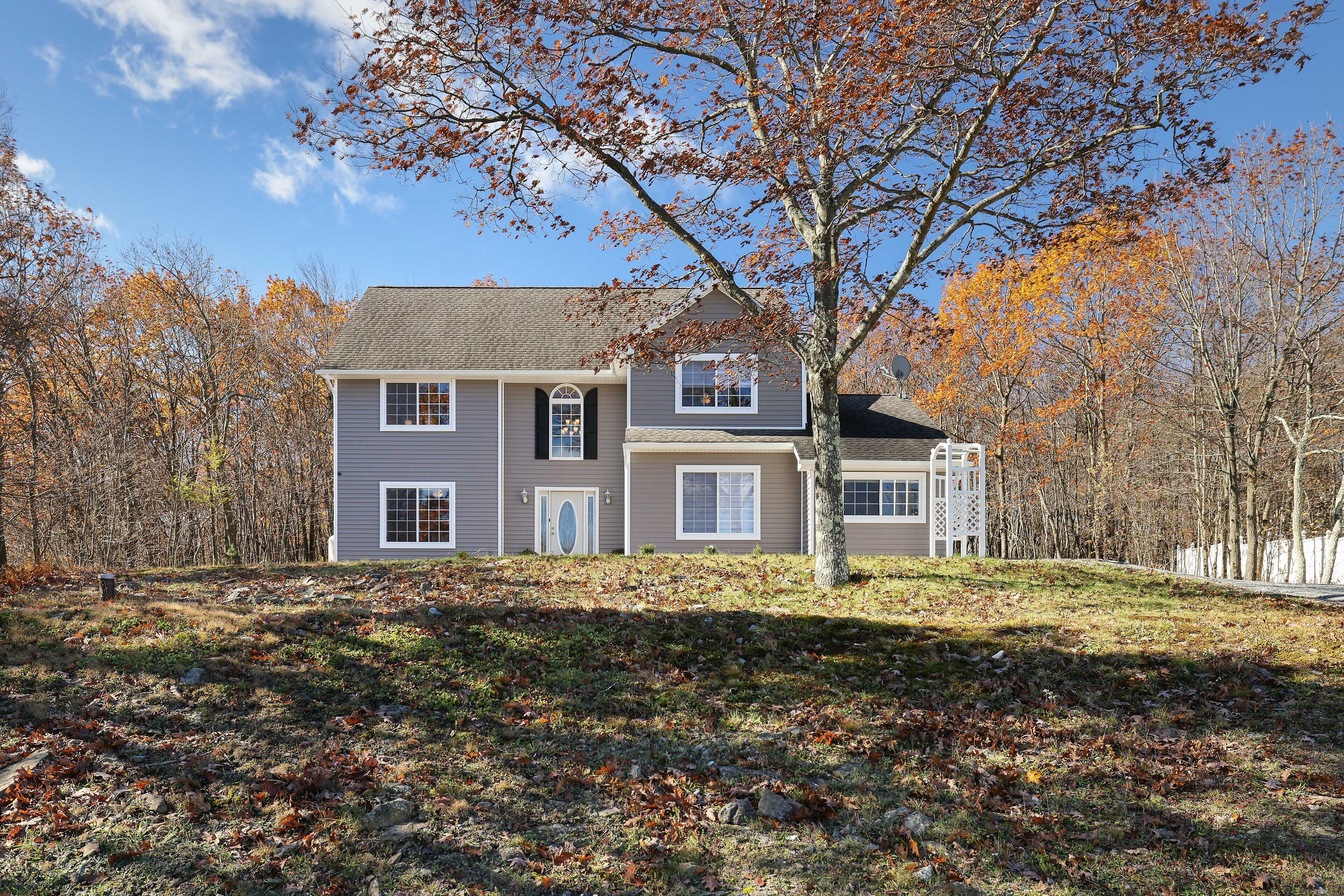 New Spacious Fun & Private Home Away From Home