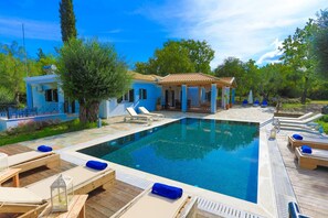 House - Achilleion Forest Villa (Corfu)