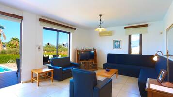 House, Smoking | 4 bedrooms