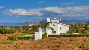 Villa, para fumadores | 4 habitaciones