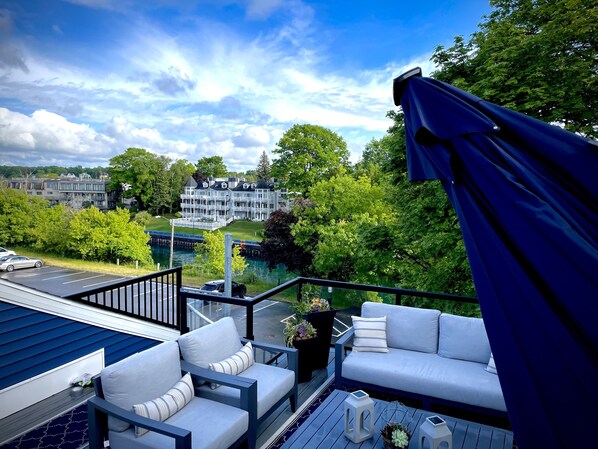 Property grounds - Riverwalk One Condo with rooftop deck (Charlevoix)