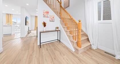 Stylish & Cozy - 4Bdrm House Fast WIFI, 2.5 Bath