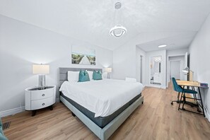 4 bedrooms, desk, iron/ironing board, free WiFi