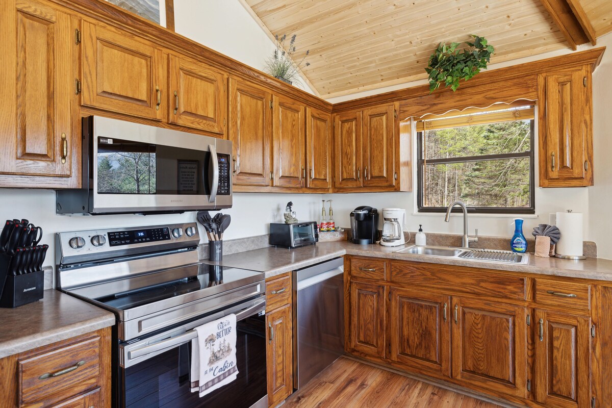 Photo 58 of Stunning Views! 3Bed 3Bath, Pet friendly! Close to National Park and Gatlinburg!