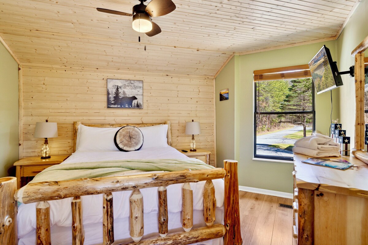 Photo 51 of Stunning Views! 3Bed 3Bath, Pet friendly! Close to National Park and Gatlinburg!