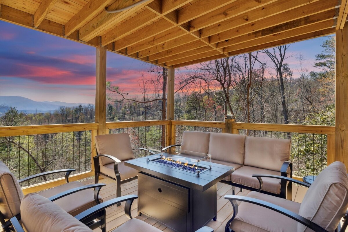 Photo 76 of Stunning Views! 3Bed 3Bath, Pet friendly! Close to National Park and Gatlinburg!